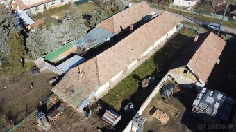 Gazdovský dom na 20á pozemku v Tekovských Lužanoch - 17