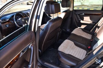Volkswagen Passat Variant 2.0 TDI BMT Highline DSG - 17