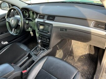 Škoda Superb 2.0 TDI DSG - 17