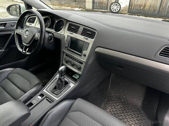 Volkswagen Golf 1.6 TDI DSG - 17