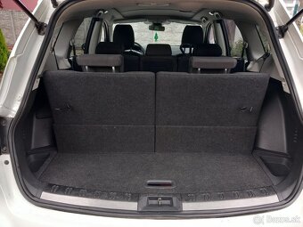 Nissan Qashqai 4x4 Panorama 2012 7miestne - 17