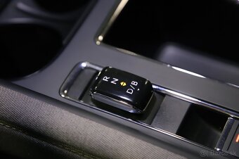 Škoda Enyaq 132kW ALU 21'' Ťažné 45tkm - záruka Autodraft - 17