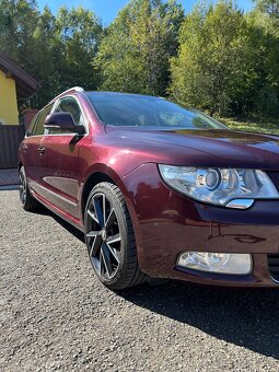 Škoda Superb Combi 2.0 TDI DSG - 17