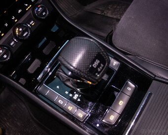 Škoda Superb 2.0 TSI 4x4 Sportline DSG - 17