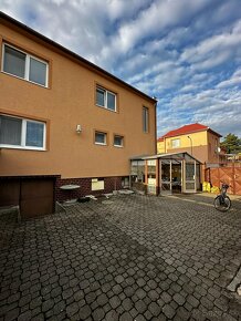 Zľava Pekný, veľký RD Kopčany - 17