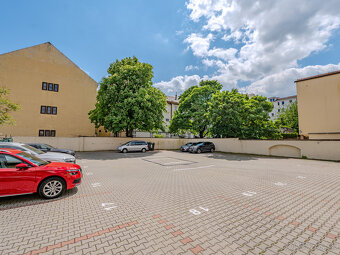 IBA U NÁS 2 izbový staromestský byt so súkromným parkovaním - 17