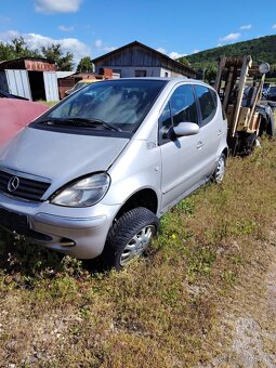 Mercedes A - 17