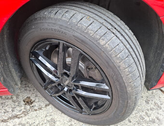 HYUNDAI i30 1,6 CRDi r.v. 2018 - 17