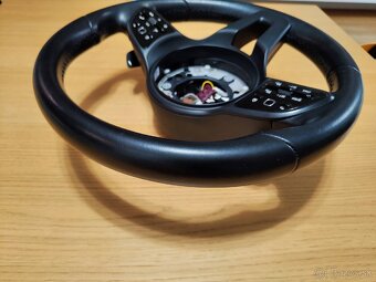 Volant Mercedes Benz (2018+) - 17