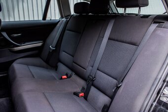 BMW Rad 3 Touring 318d - 17