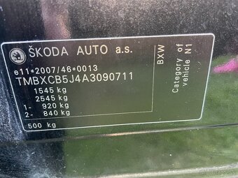 Škoda Fabia II 1.4 benzín - 17
