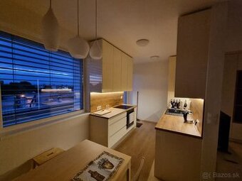 Predám moderne zariadený 3 izbový byt s veľkou terasou - 17