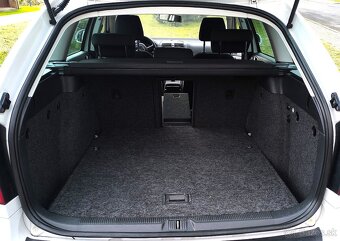 ŠKODA OCTAVIA COMBI 2.0 TDi 103KW CR FAMILY XENON NAVI ŤAŽNÉ - 17