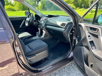 Subaru Forester 2.0i Comfort CVT - 17