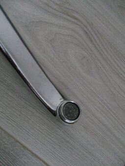 kuchynskú pákovú vodovodnú batériu a s dvomi batériovými pre - 17