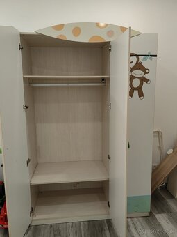 Sada detský nábytok - postieľka - skriňa - doplnky Cílek - 17
