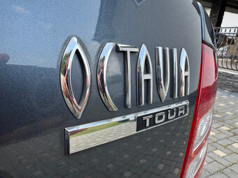 Škoda Octavia 1.6i TOUR 75kw 102PS  TOP STAV - 17