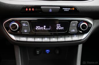 Hyundai i30 1.5 T-GDi mHEV iMT Play - 17