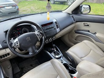 Peugeot 4007 2.2 HDi Executive DCS - 17