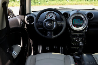 MINI Countryman S 185koní HighTrim Pack Panorama - 17