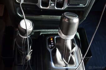 Jeep Gladiator 3.0 CRD Overland 4WD A/T - 17