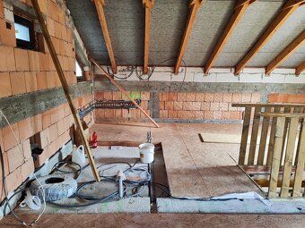 Predaj domu v obci Hronec. - 17