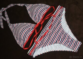 Dámske plavky a bikiny veľ. L - 17