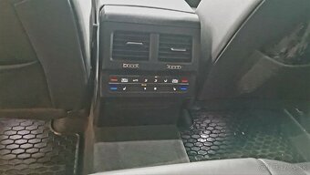 Volkswagen Touareg 3.0 V6 TDI SCR Elegance 4Motion Tiptronic - 17