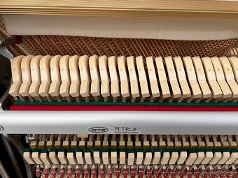 Petrof P125 v záruce, doprava je možná - 17