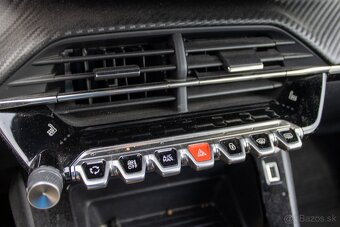 Peugeot 2008 1.2 PureTech 100 Active, 74kW, M6, 5d. - 17