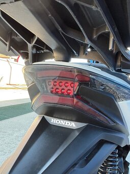 Honda Forza 300 2019 - 17