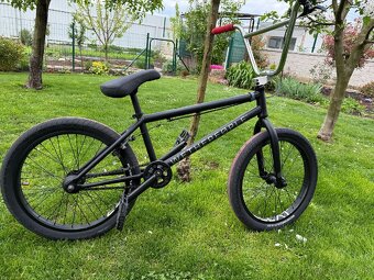 Bmx wethepeople trust - 17