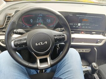 Sportage 2022,29 500 km,24000 eur. - 17