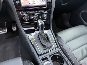 Volkswagen Golf Variant R 2.0tsi 300ps DSG 4Motion, panorama - 17