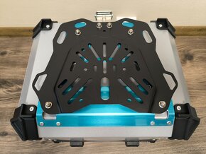 Zadní motokufr TopCase 45L hliníkový - 17