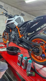Ktm Duke 890 R - 17