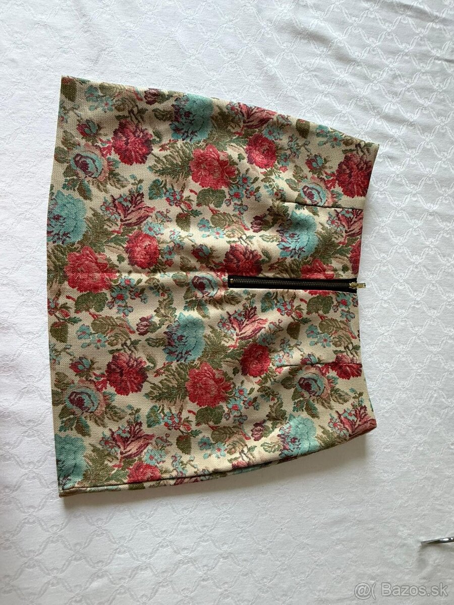 Viacere kusy oblecenia - 18