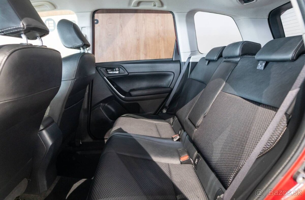 Subaru Forester 2.0D-S Comfort S - 18