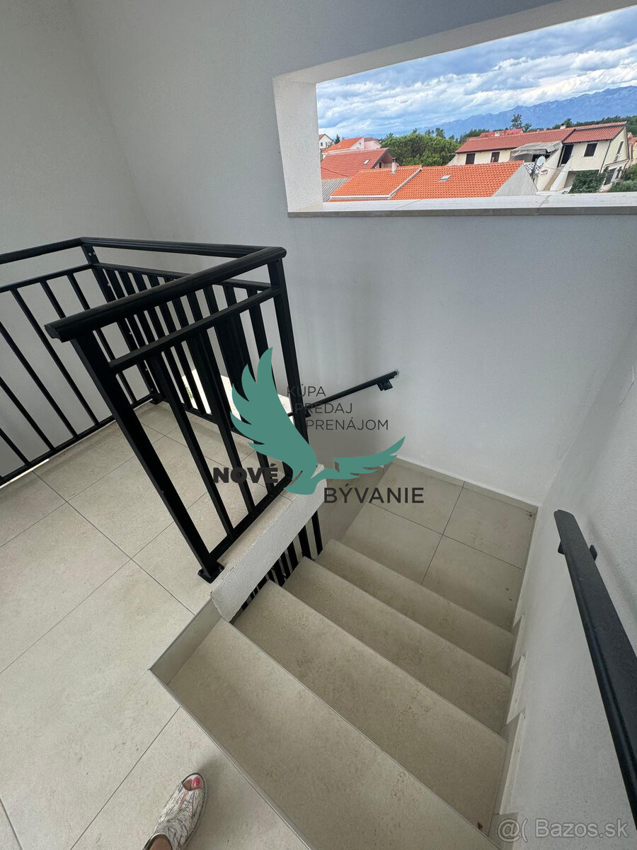 Apartmán so strešnou terasou len 100m od pieskovej pláže - 18