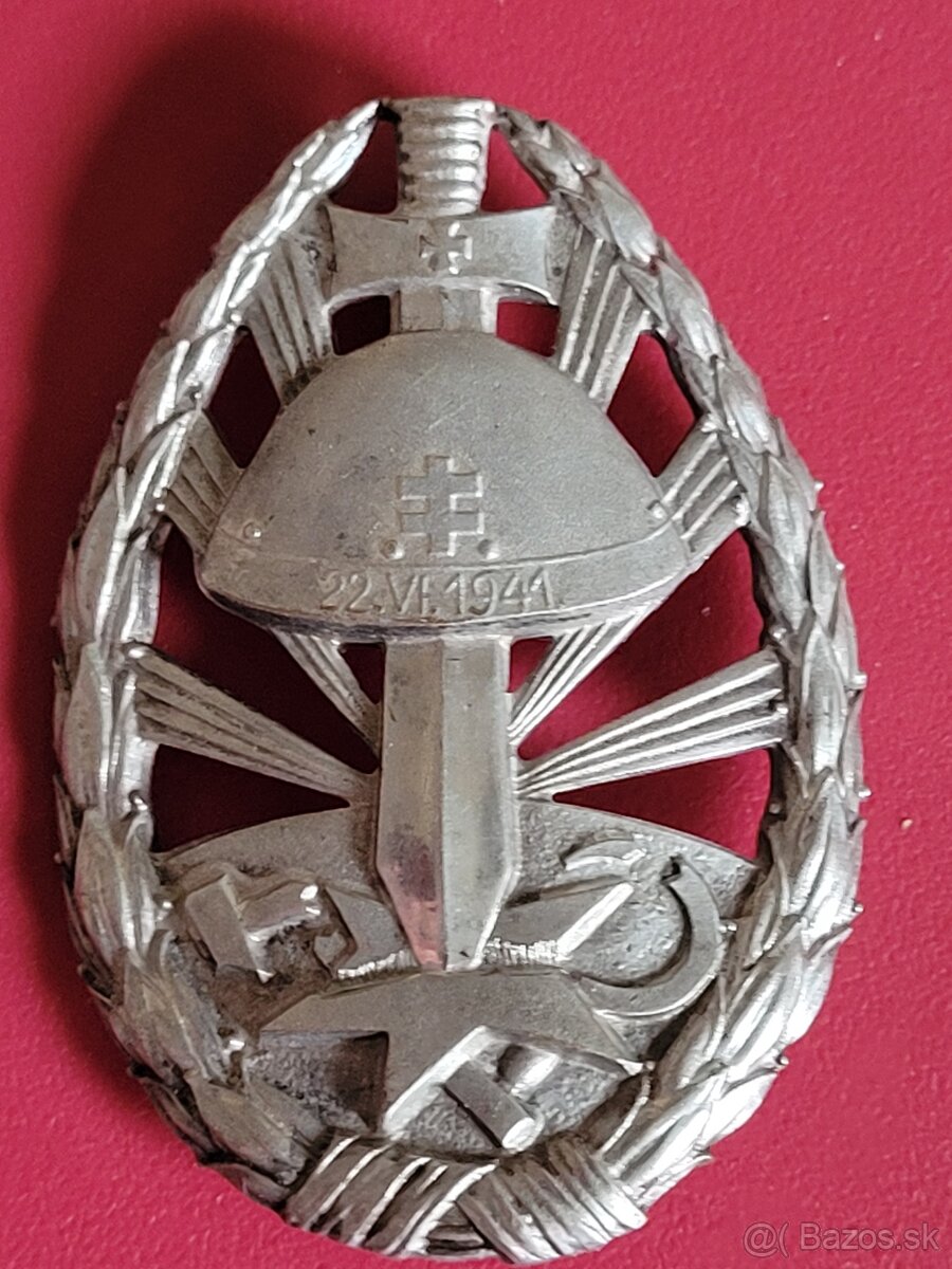 Odznak.vyznamenanie..vf. - 18