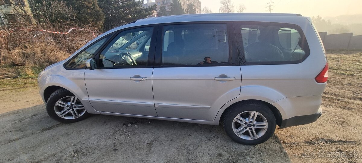 Ford Galaxy - 18
