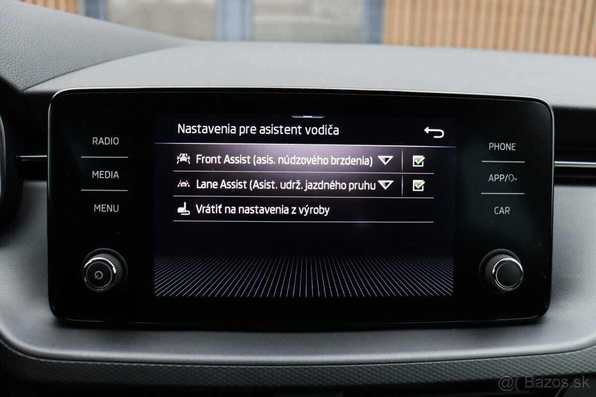 Škoda Kamiq 1.0 TSI Ambition DSG - 18