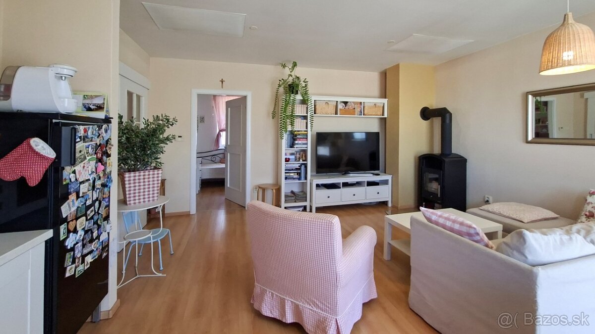 REZERVOVANÝ Rodinný dom vo Vlkovej, pekný výhľad - 18