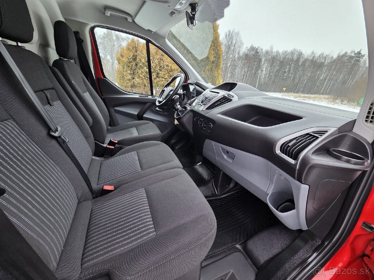 Predám dodávku Ford Transit Custom L2 H1 - 18