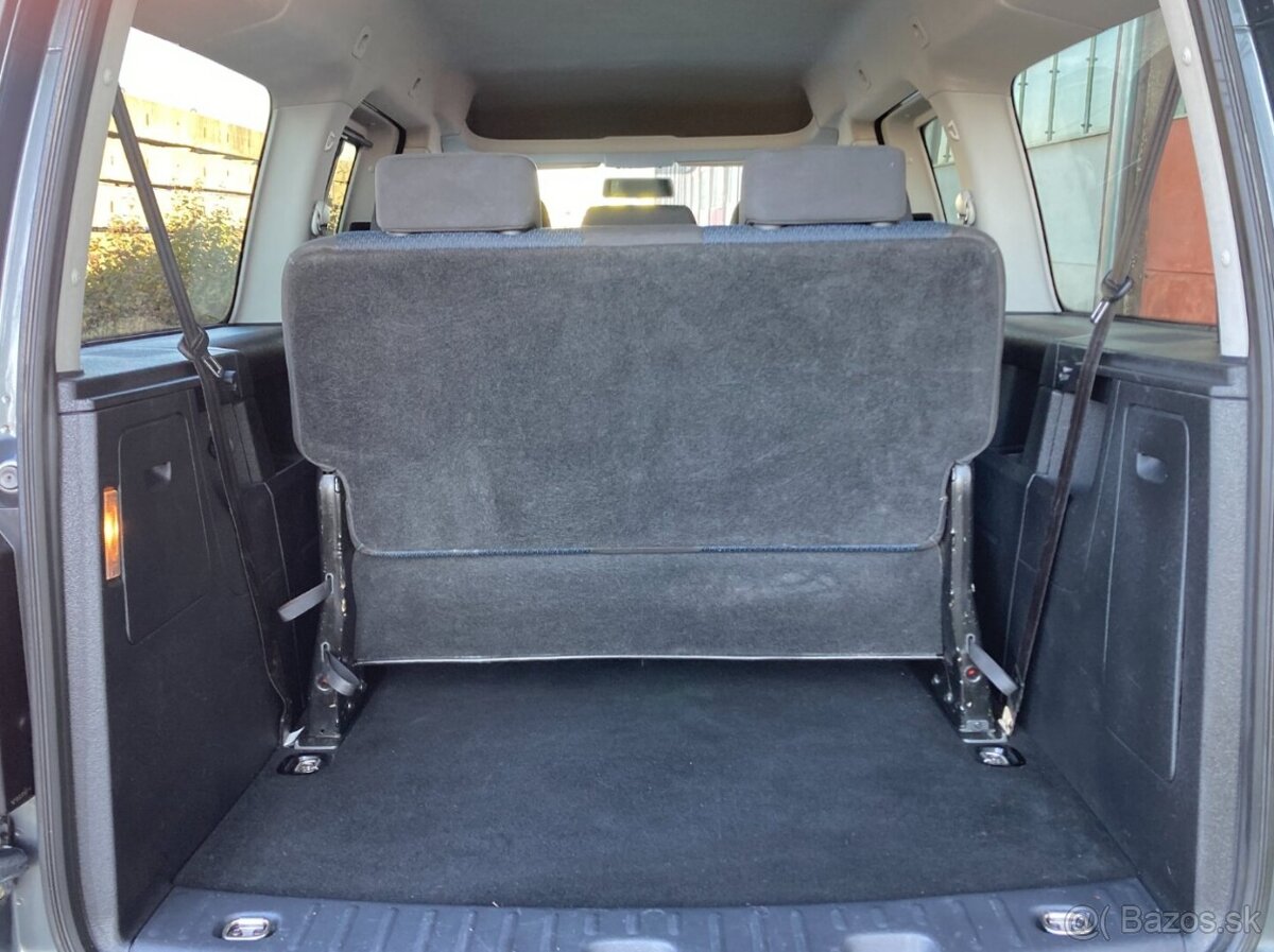 VOLKSWAGEN CADDY MAXI 2,0TDi 4MOTION 7míst - 18