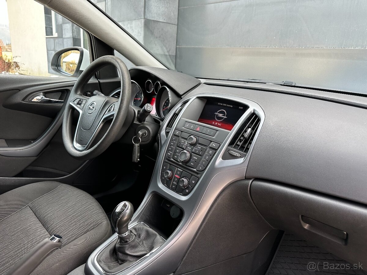 Opel Astra 1.6i - 18