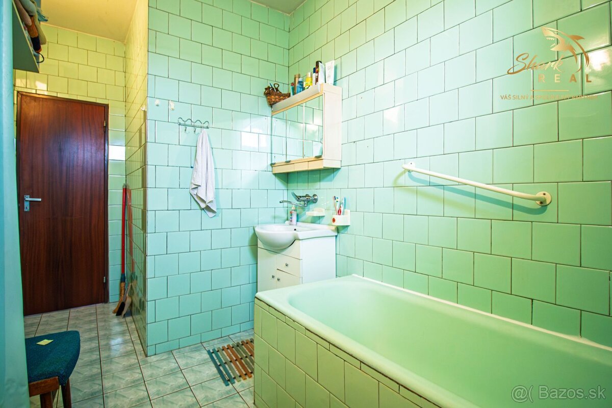 5-izbový rodinný dom v obci Bojná - 18