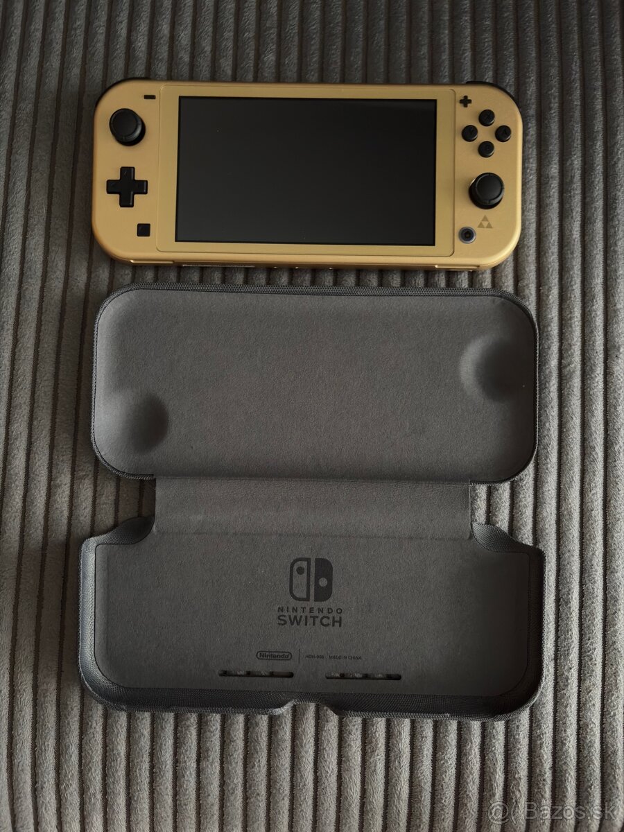 Nintendo Switch Lite Hyrule Edition + Magnetický kryt - 18
