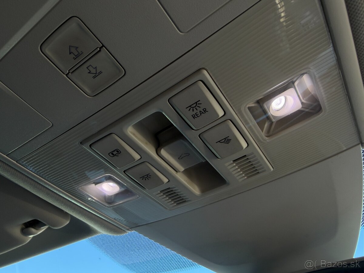 Volkswagen Passat Variant 2.0 TDI BMT Highline DSG - 18