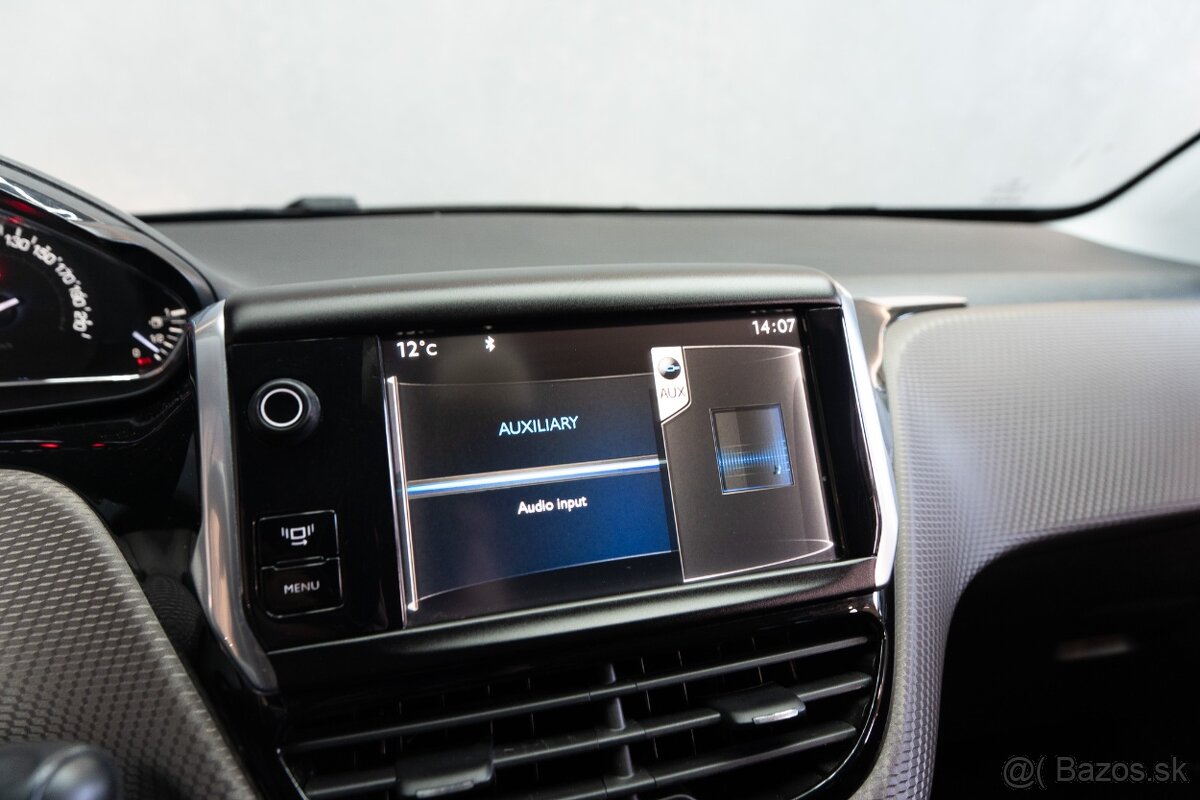 Peugeot 2008 1.2 60kW, manuál, 2013 - 18